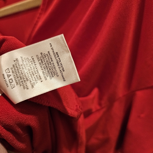 Red Express top with relaxed ruffle sleeve detail - Picture 7 of 7